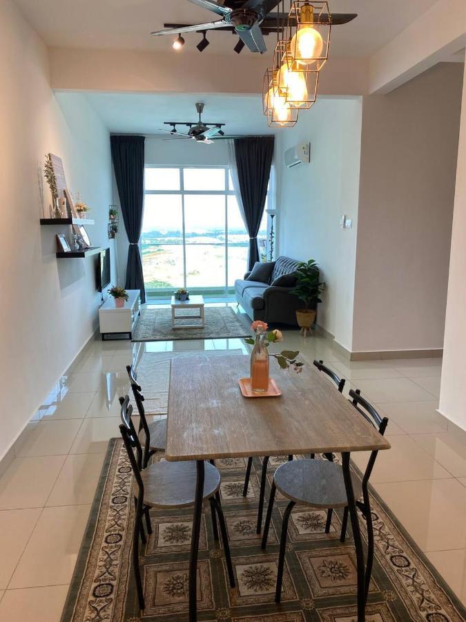 Family Stay, Sepang Klia, Free 2 Parking&Unifi Kültér fotó